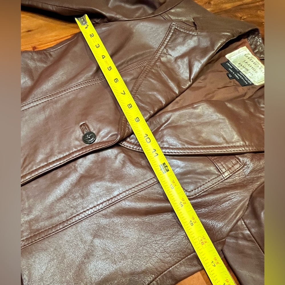 100% Leather Vintage Blazer - Picture 5 of 6